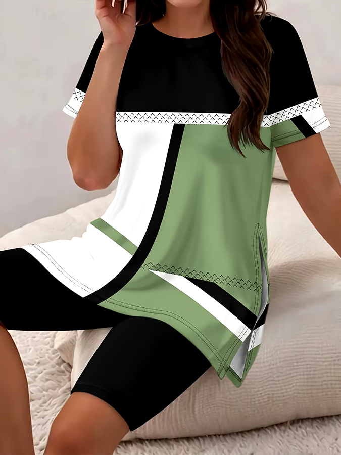 Women's Casual Round Neck Print Short Sleeve T-Shirt Shorts Set Women's Casual Round Neck Print Short Sleeve T-Shirt Shorts Set