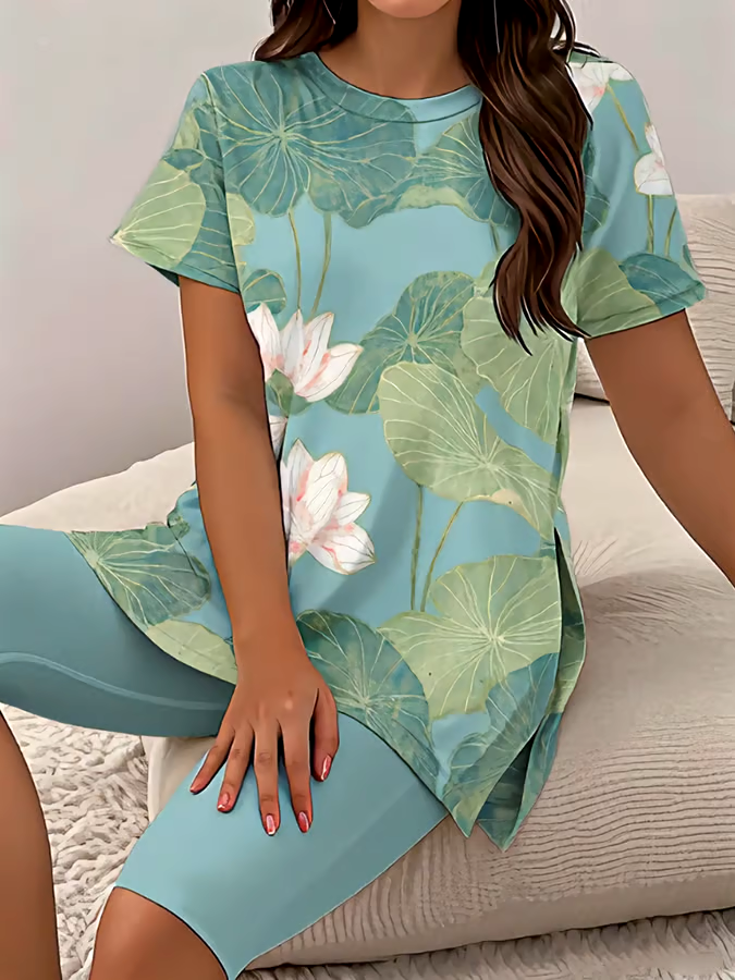 Women's Casual Round Neck  Print Short Sleeve T-Shirt Shorts Set Women's Casual Round Neck  Print Short Sleeve T-Shirt Shorts Set
