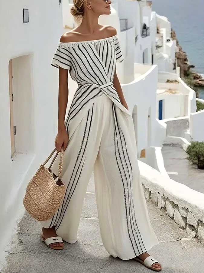 Women'S Casual Off-Shoulder Short-Sleeved Loose Striped Contrast Color Top And Trousers Two-Piece Set Women'S Casual Off-Shoulder Short-Sleeved Loose Striped Contrast Color Top And Trousers Two-Piece Set
