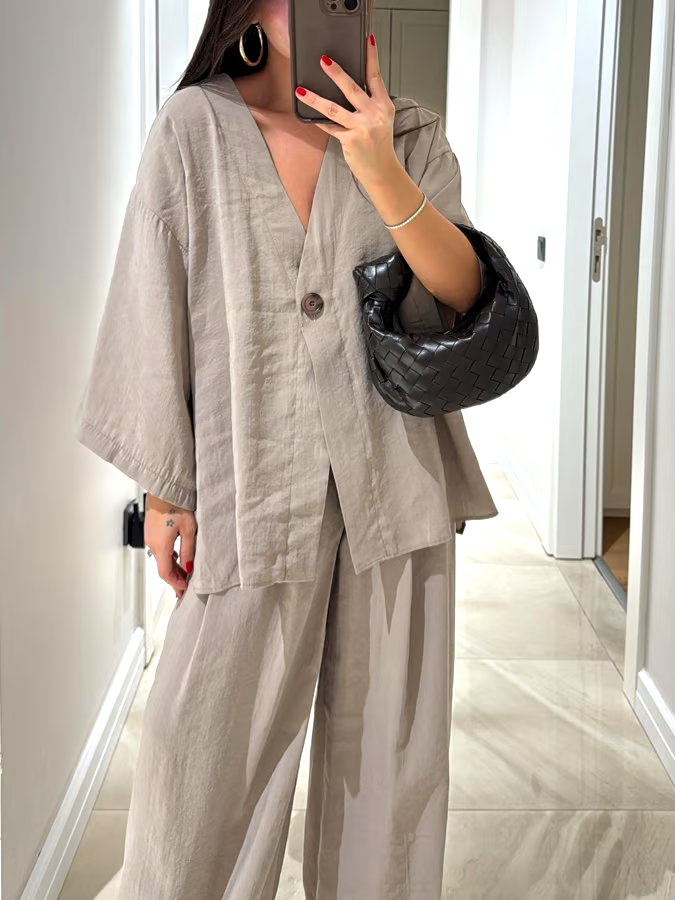 Women's Casual Solid Color Cotton and Linen Top and Pants Set Women's Casual Solid Color Cotton and Linen Top and Pants Set